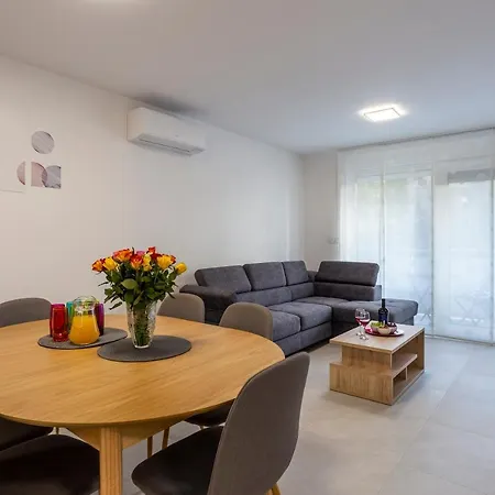 Apartment Silver