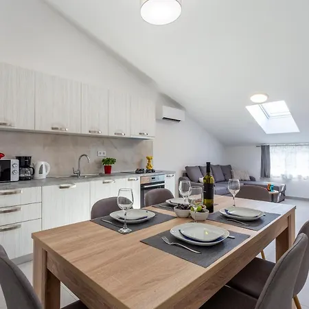 Silver Apartment