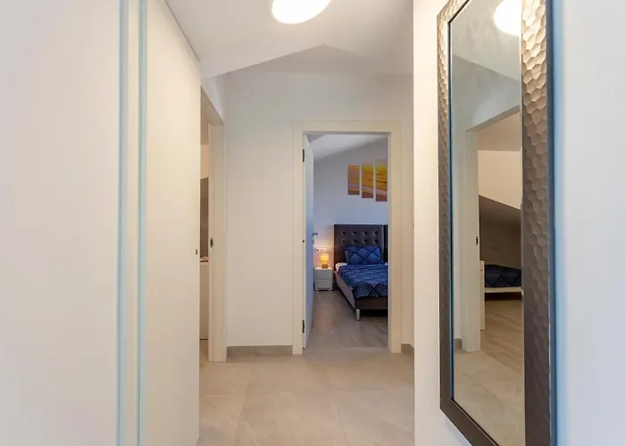 Silver Apartman Póla