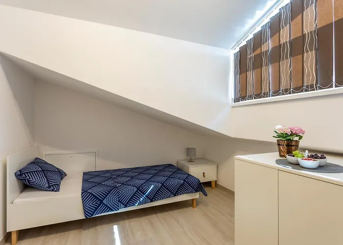 Silver Apartman Póla