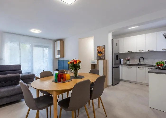 شقة Silver بولا