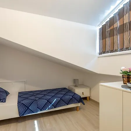 Silver Apartman Póla